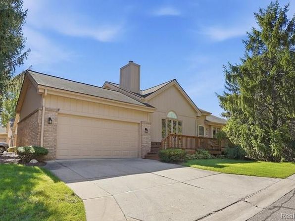 21895 River Ridge Trl