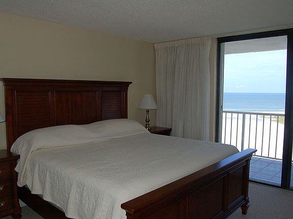 King size master bedroom with ocean view