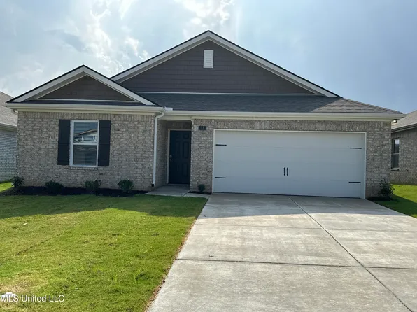 48 Pine St, Byhalia, MS 38611