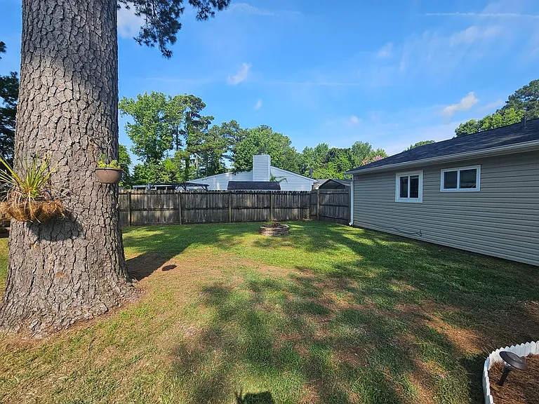 103 N Hill Ct — Photo 11
