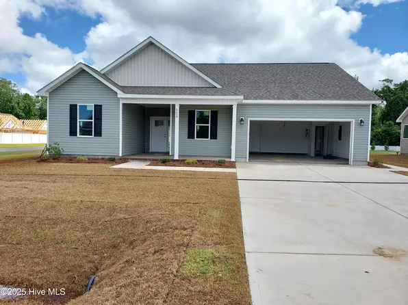654 Bright Harvest Drive, Maysville, NC 28555
