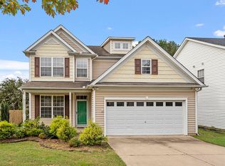 225 Stobhill Ln, Holly Springs, NC 27540