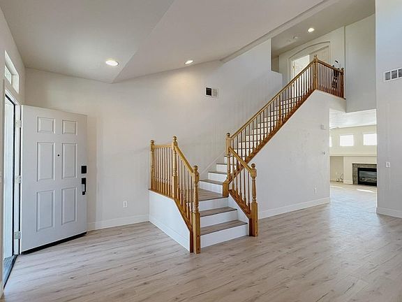 5th image of 3139 Boathouse Way
