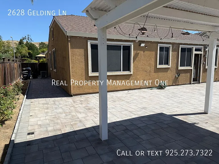 2628 Gelding Ln — Photo 20