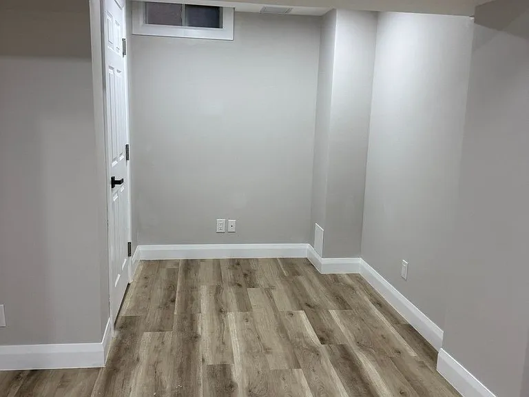 495 Taylor Cres #495 — Photo 3