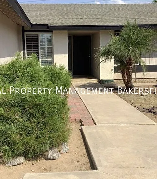 2851 Van Buren Pl — Photo 3