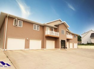 1625 12th St NW APT 106, Minot, ND 58703