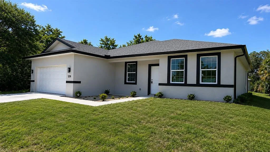 4 bed, 3.0 bath, 1754 sqft, $2,495 — Photo 4