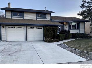 3015 Everett Dr, Reno, NV 89503