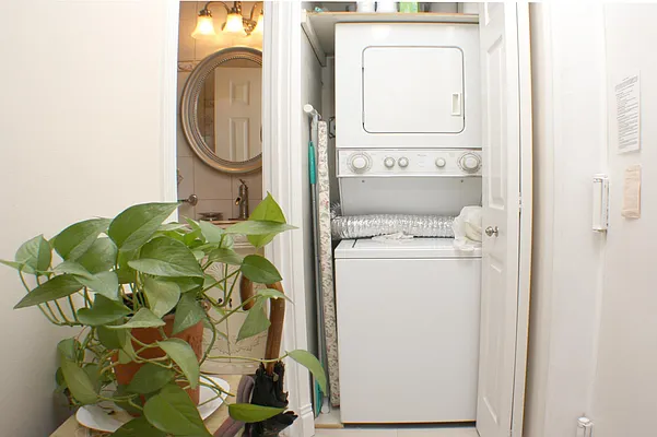 Sold by Fillmore | media 3