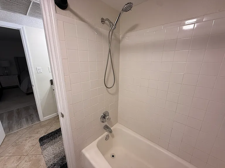 5005 Coquina Key Dr SE #B — Photo 12