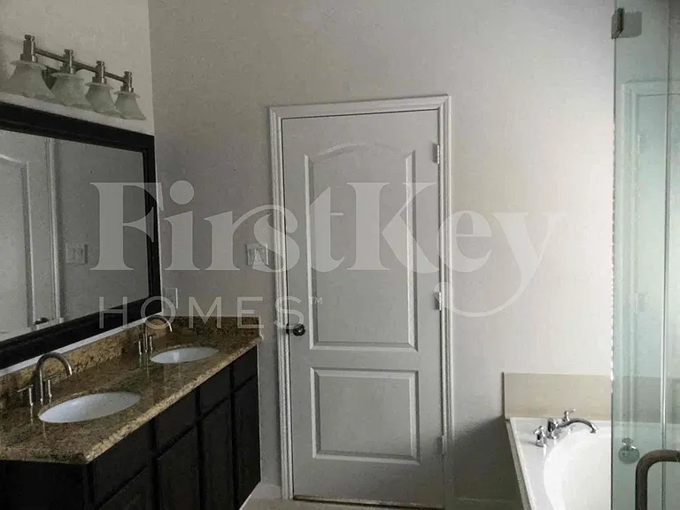 21735 Orange Maple Ct — Photo 15