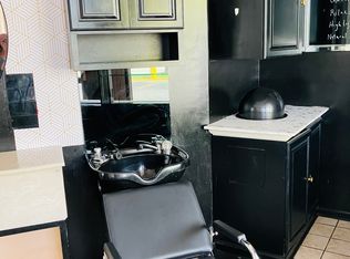 3900 W Brown Deer Rd #C-6, Milwaukee, WI 53209