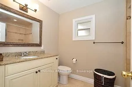 60 Wigmore Dr — Photo 2