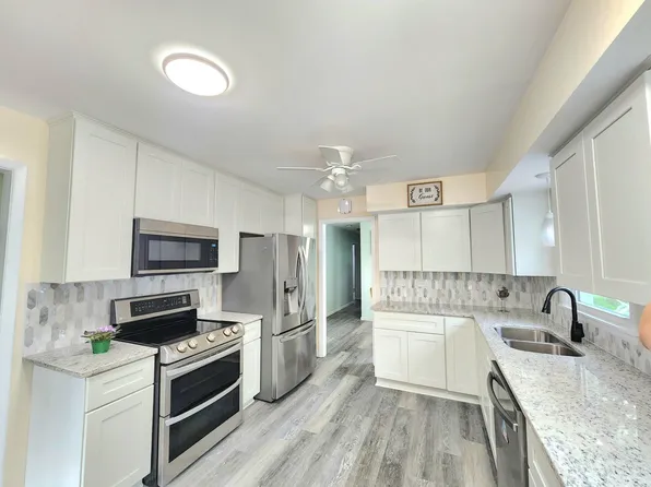 9901 Irving Ave S, Bloomington, MN 55431