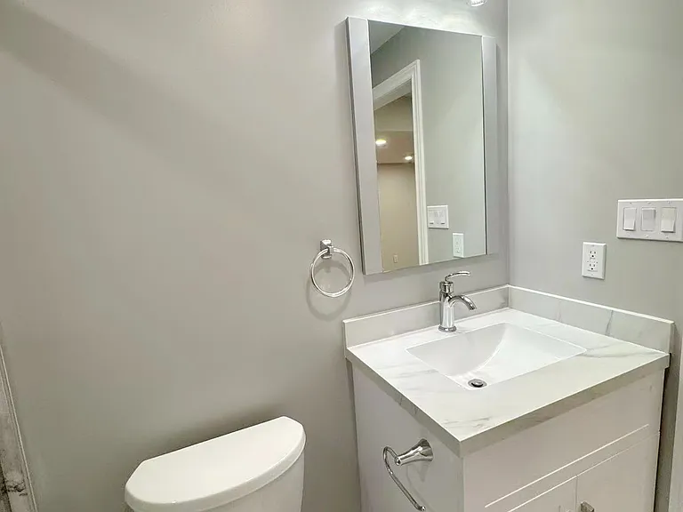 1353 Myron Dr #LOWER — Photo 40