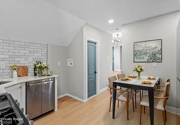 149 S Park St #2 — Photo 3