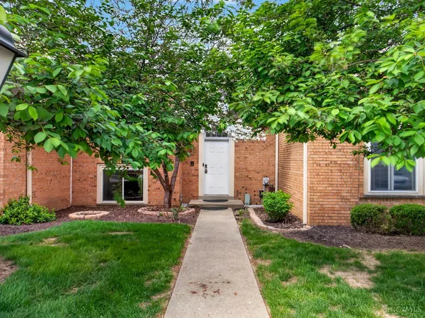 5265 Eaglesnest Dr, Cincinnati, OH 45248