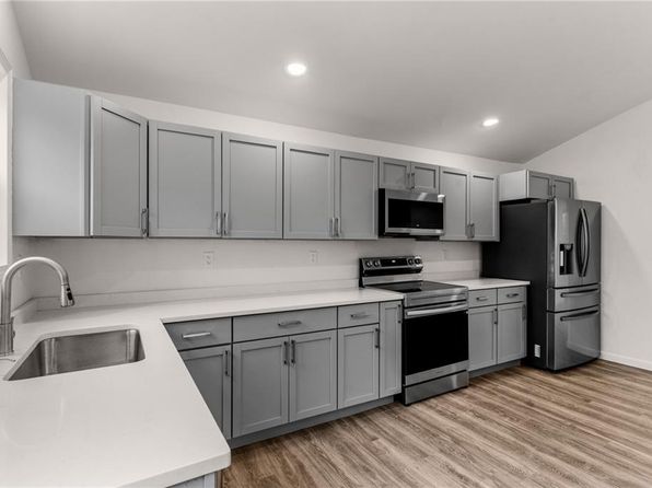 5 Cottage St, Westerly, RI 02891