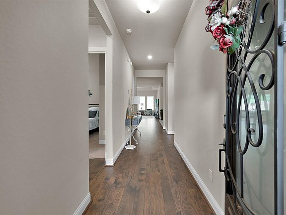 3rd image of 4205 Grand Oaks Wind