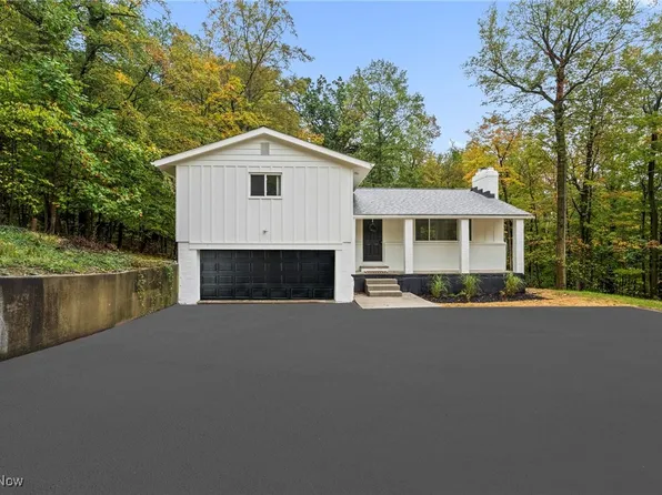 9035 Wallings Rd, North Royalton, OH 44133