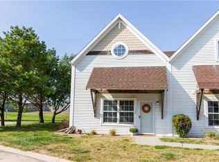 1204 10th Ave NW, Altoona, IA 50009
