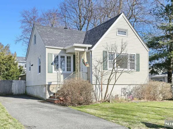 200 Evergreen St, Hillsdale, NJ 07642
