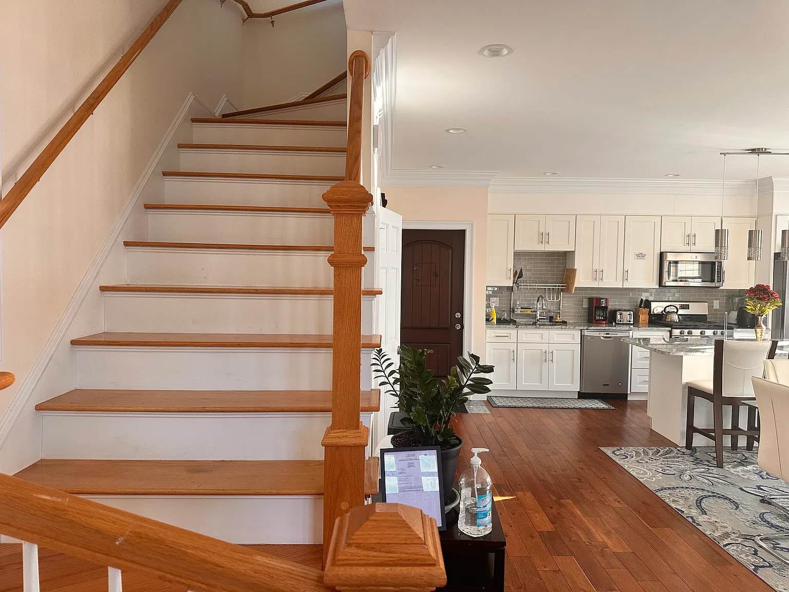32 Cameron St — Photo 3