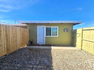 2010 W Lumber St, Lancaster, CA 93536