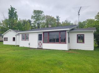 5523 Red Oak Rd, Beaverton, MI 48612