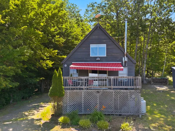 29 Griffin Mountain Road, New Vineyard, ME 04956