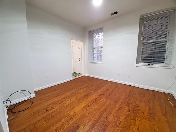 4th image of 231 S 51st St Unit 1