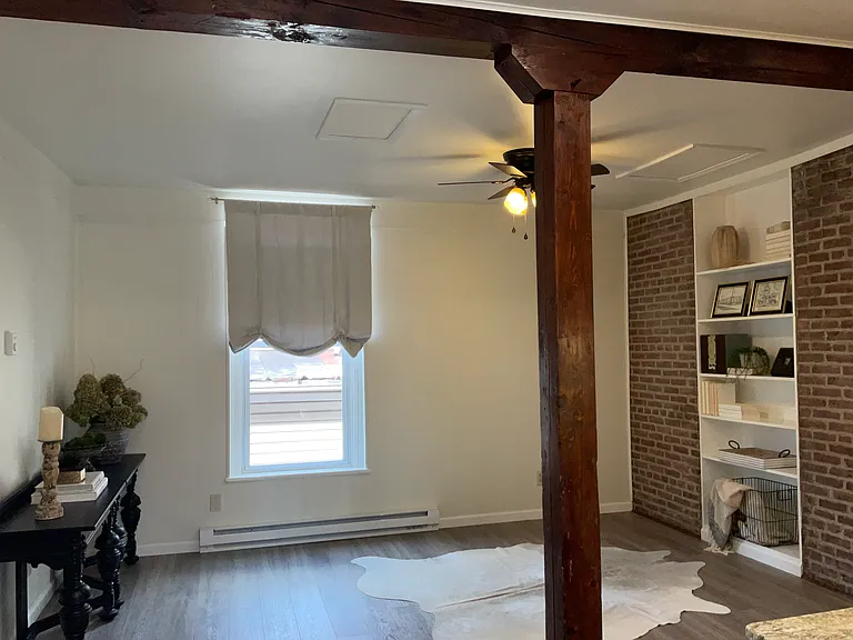 107 E Back Aly #107 — Photo 11