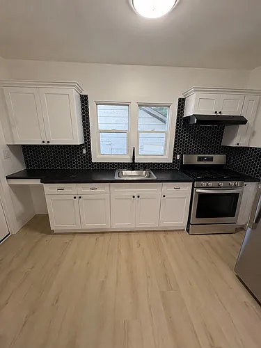 201 S West Ave #1 Photo 1