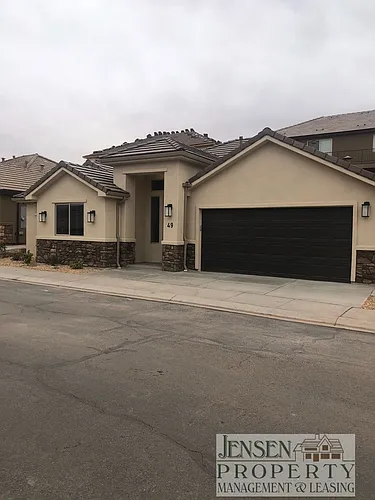2261 S Tonaquint Dr Photo 1