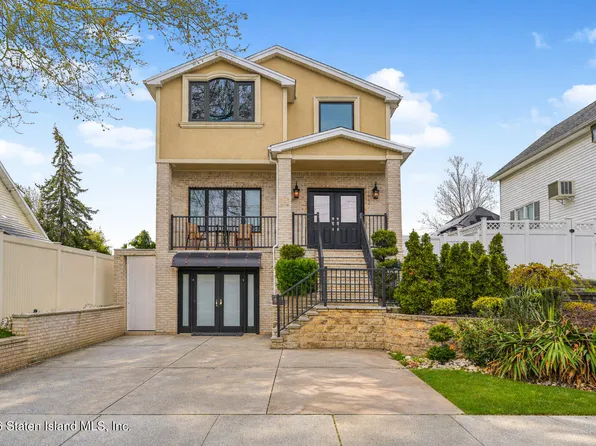 190 Manhattan St, Staten Island, NY 10307