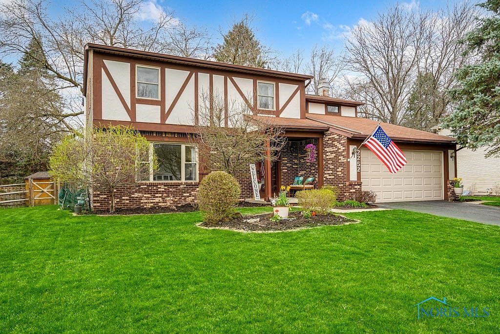 2252 Plum Leaf Ln, Toledo, OH 43614 Zillow