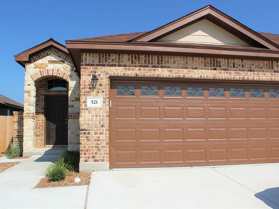 1st image of 521 Creekside Frst