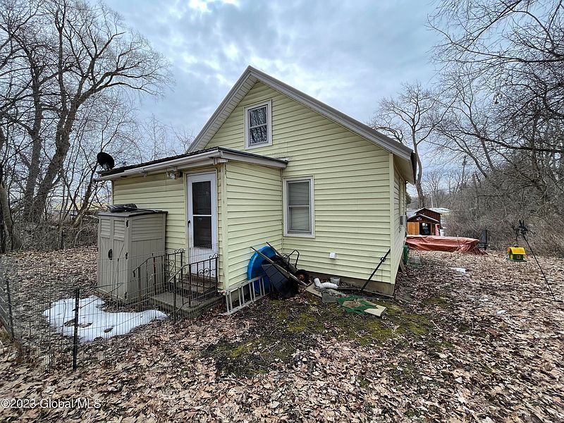 5th image of 53 Townsend Avenue