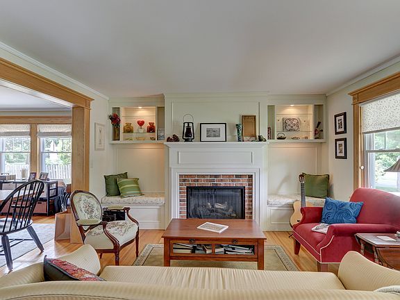 5th image of 439 Potter Blvd