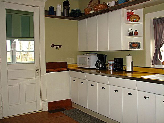 3rd image of 1465 E County Road 640 N