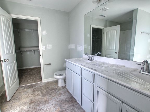 5th image of 407 Spitzy Ln #104-lot 104