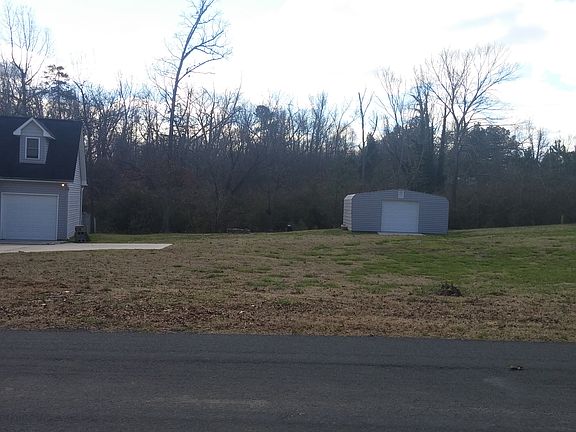 Right side yard & shed