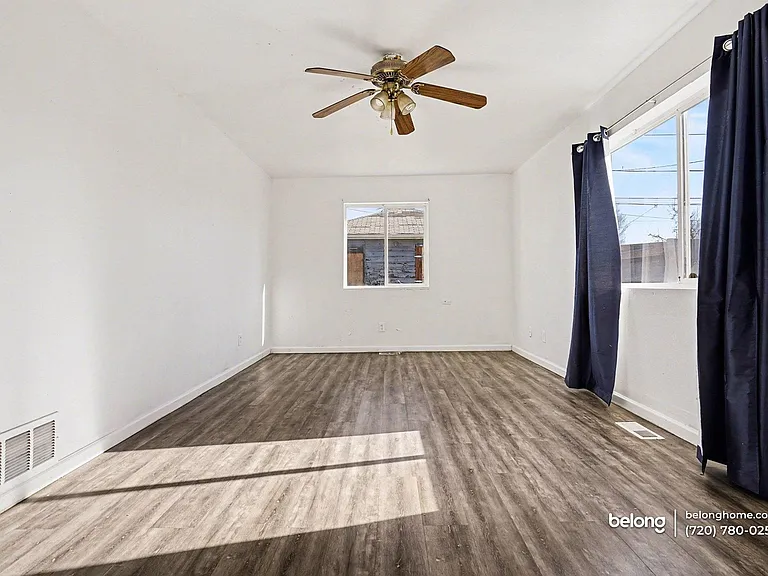 2040 S Fox St — Photo 8