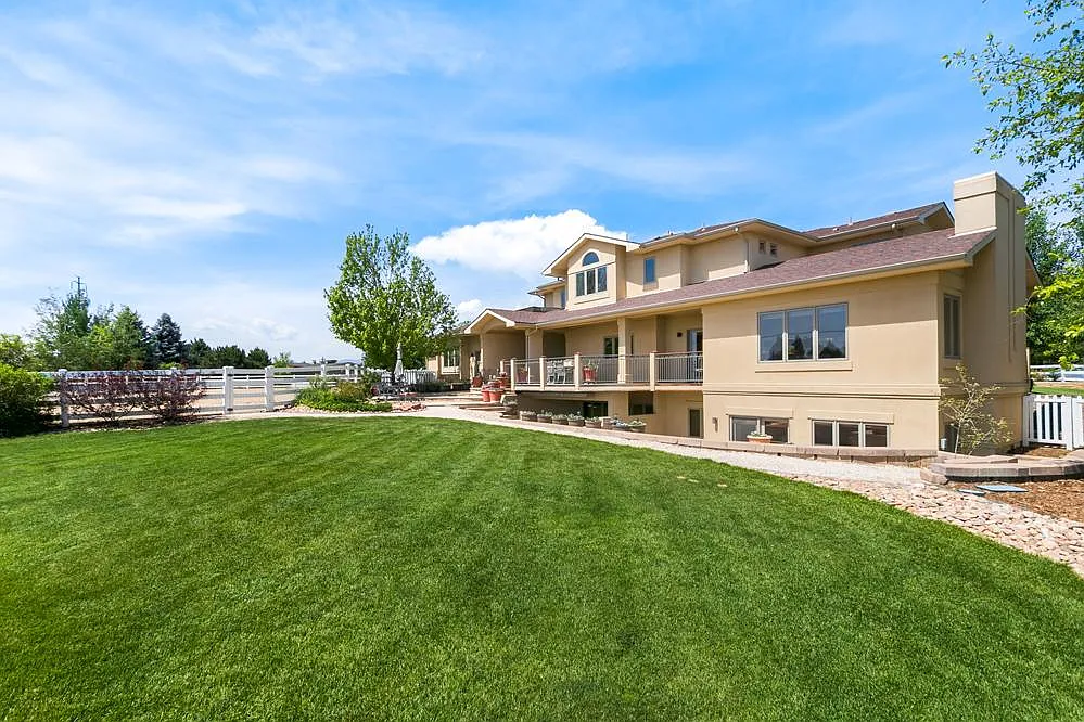6 bed, 6850 sqft, $20,000 — Photo 4