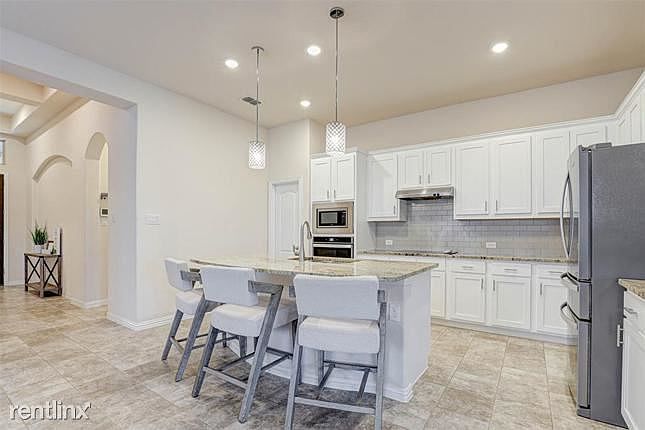 1st image of 520R Tierra Vista Way