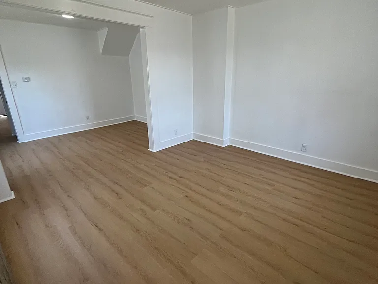1427-1429 N Main Ave #1427 — Photo 5