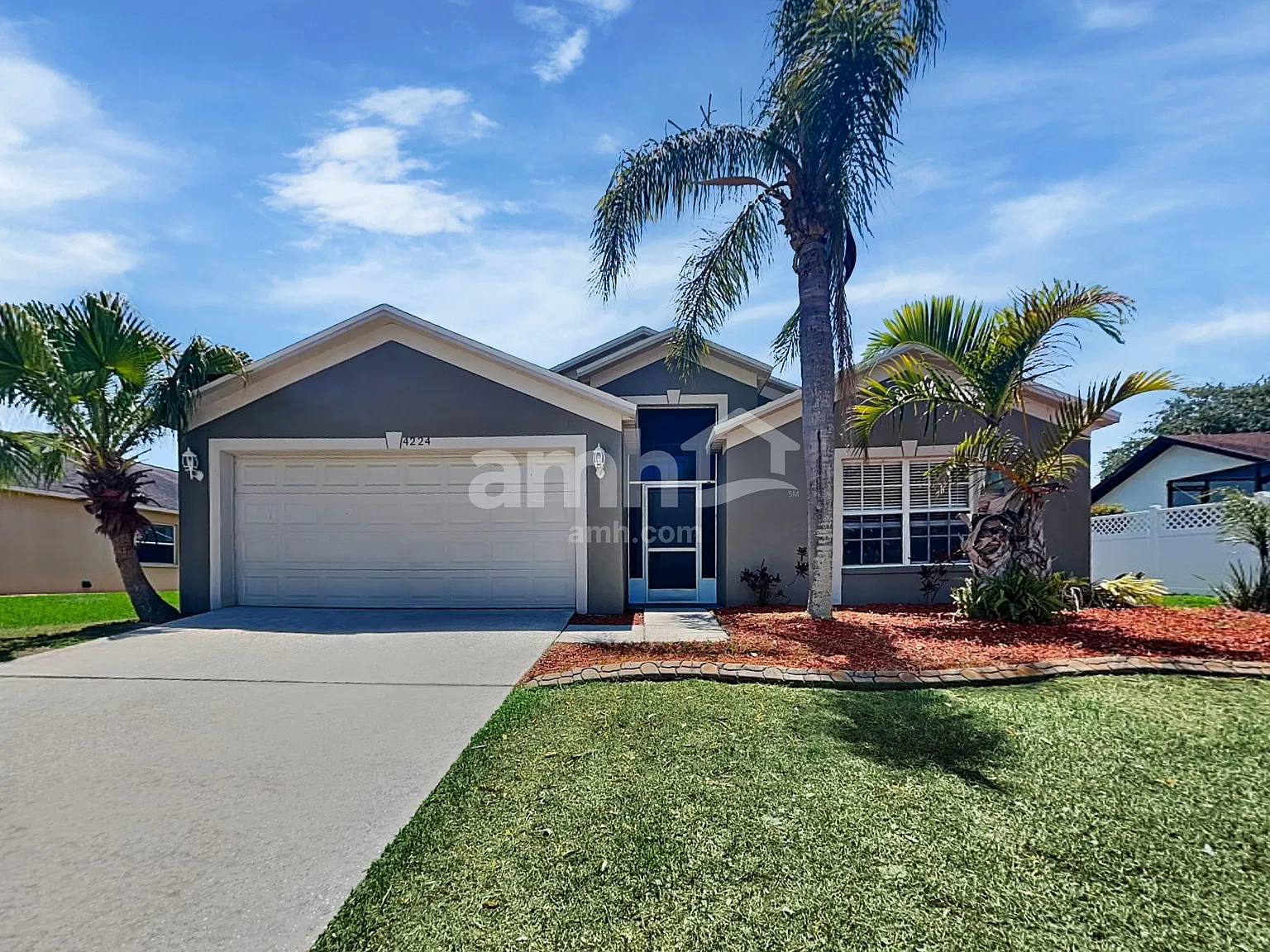 3 bed, 2.0 bath, 1729 sqft, $2,495 — Photo 1