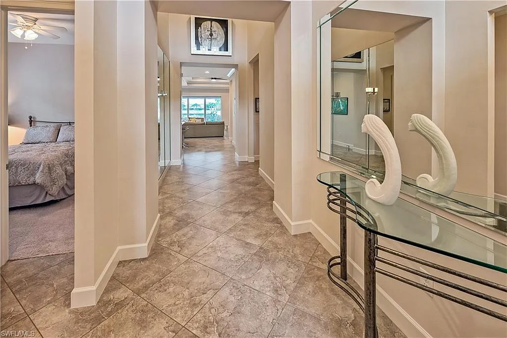 3 bed, 2.5 bath, 2390 sqft, $12,000 — Photo 4
