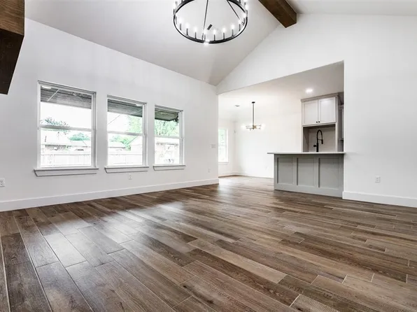 3113 E Noble Dr, Edmond, OK 73034